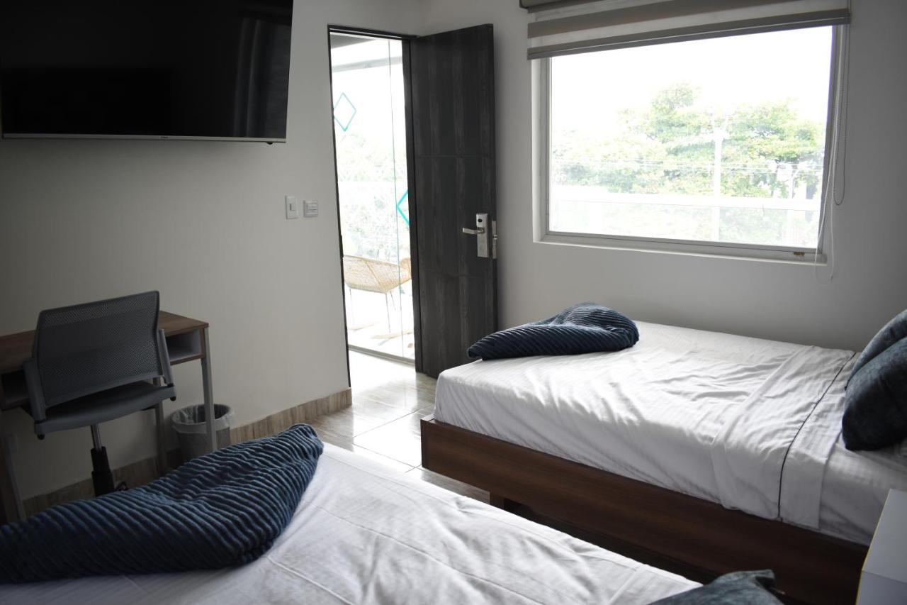 Hostel Boutique Nido De Loros Medellin Bagian luar foto