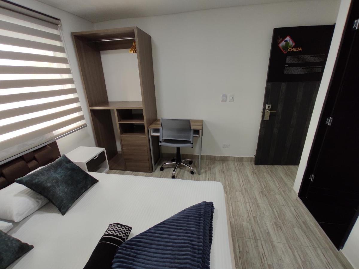 Hostel Boutique Nido De Loros Medellin Bagian luar foto