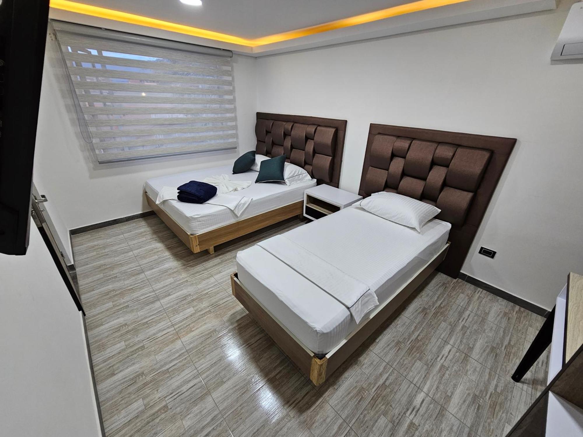 Hostel Boutique Nido De Loros Medellin Bagian luar foto