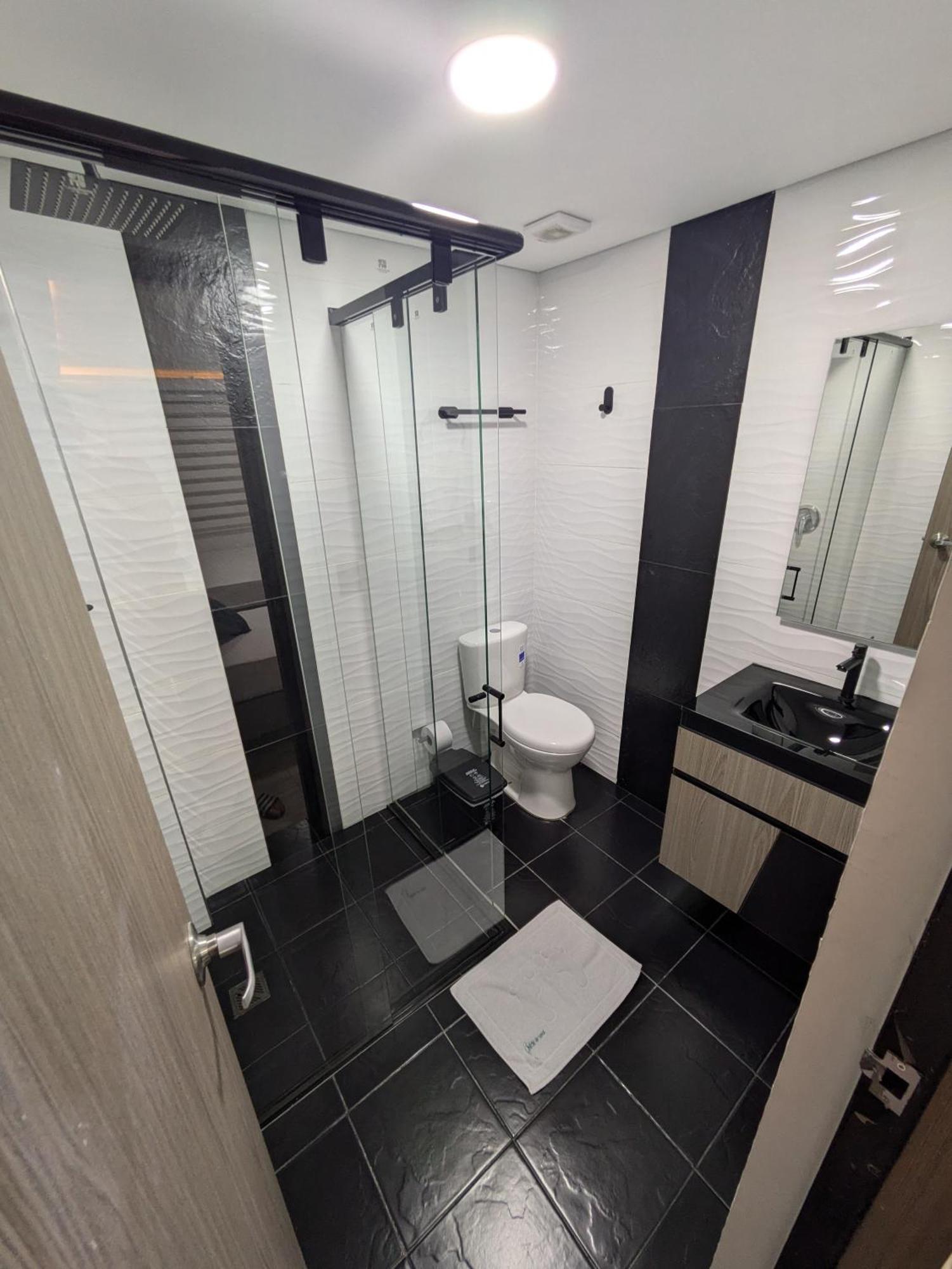Hostel Boutique Nido De Loros Medellin Bagian luar foto